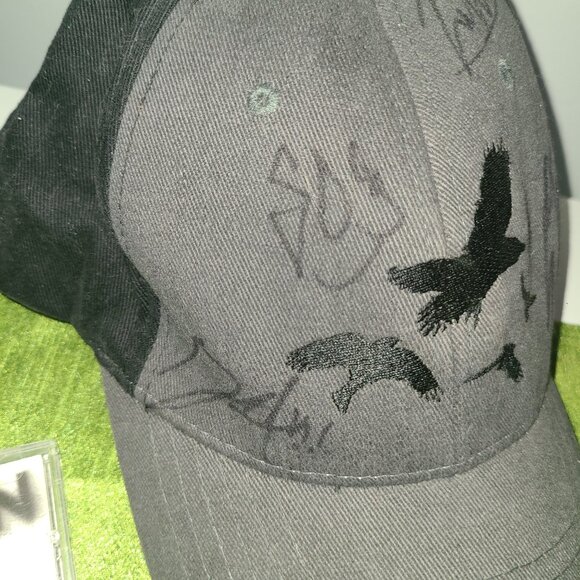 Shinedown-The Sound Of Madness-AUTOGRAPHED Hat + CD + Ticket Stub+ Armband 2010 - Picture 4 of 9